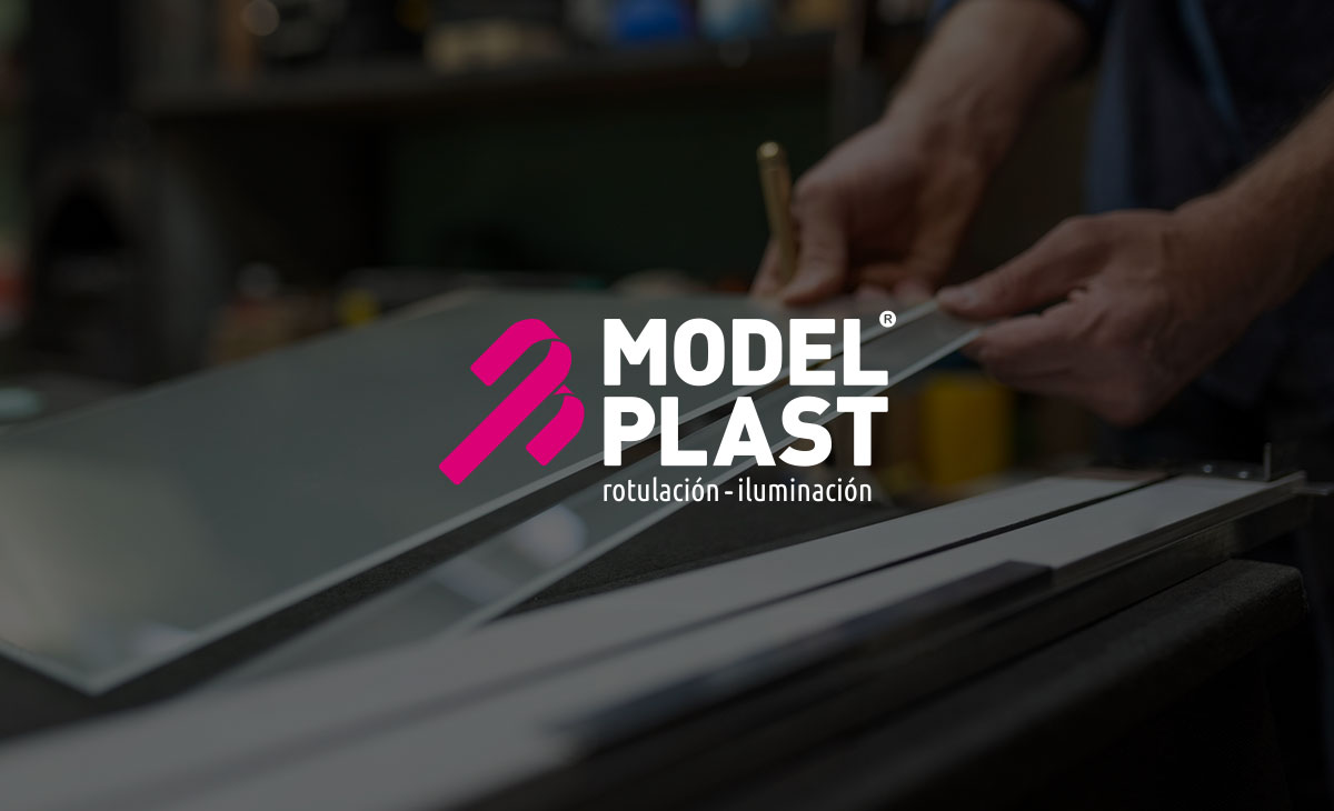 (c) Modelplast.com